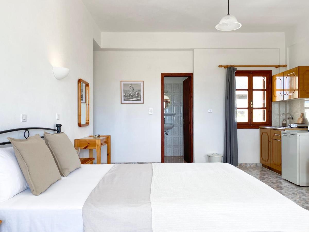 Almyra Villa 페리사 외부 사진