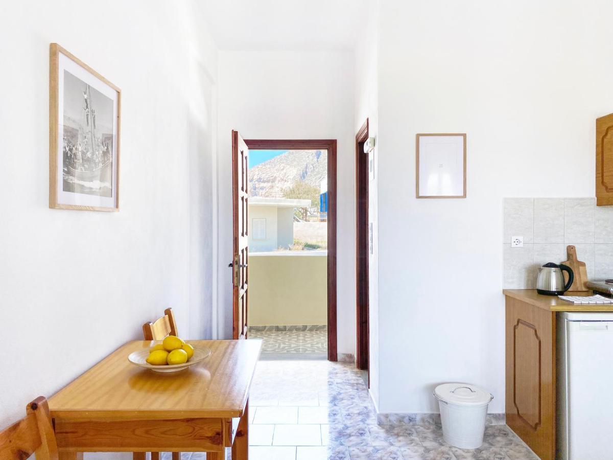 Almyra Villa 페리사 외부 사진